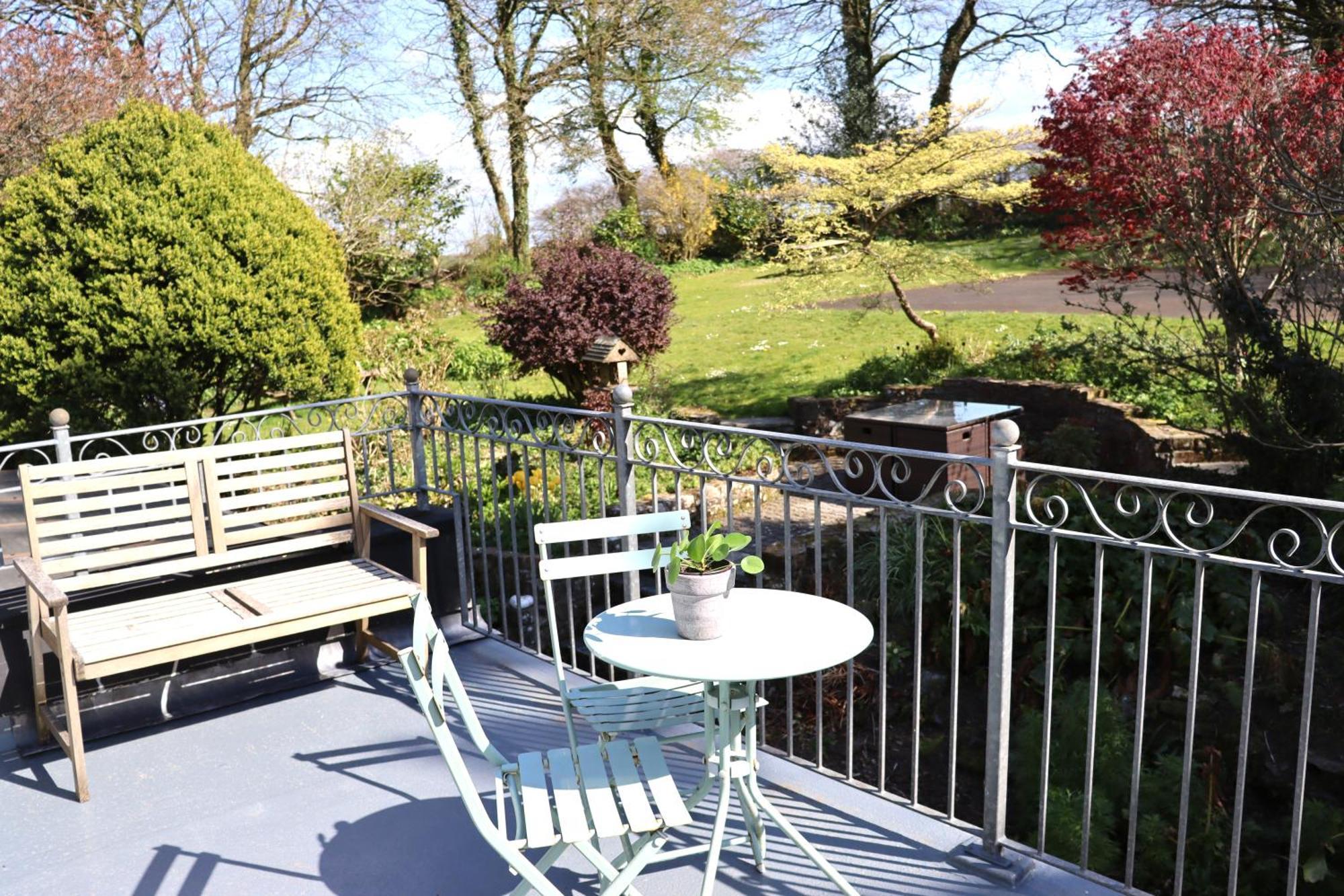 Lake Villa Holiday Cottages Holsworthy Exterior foto