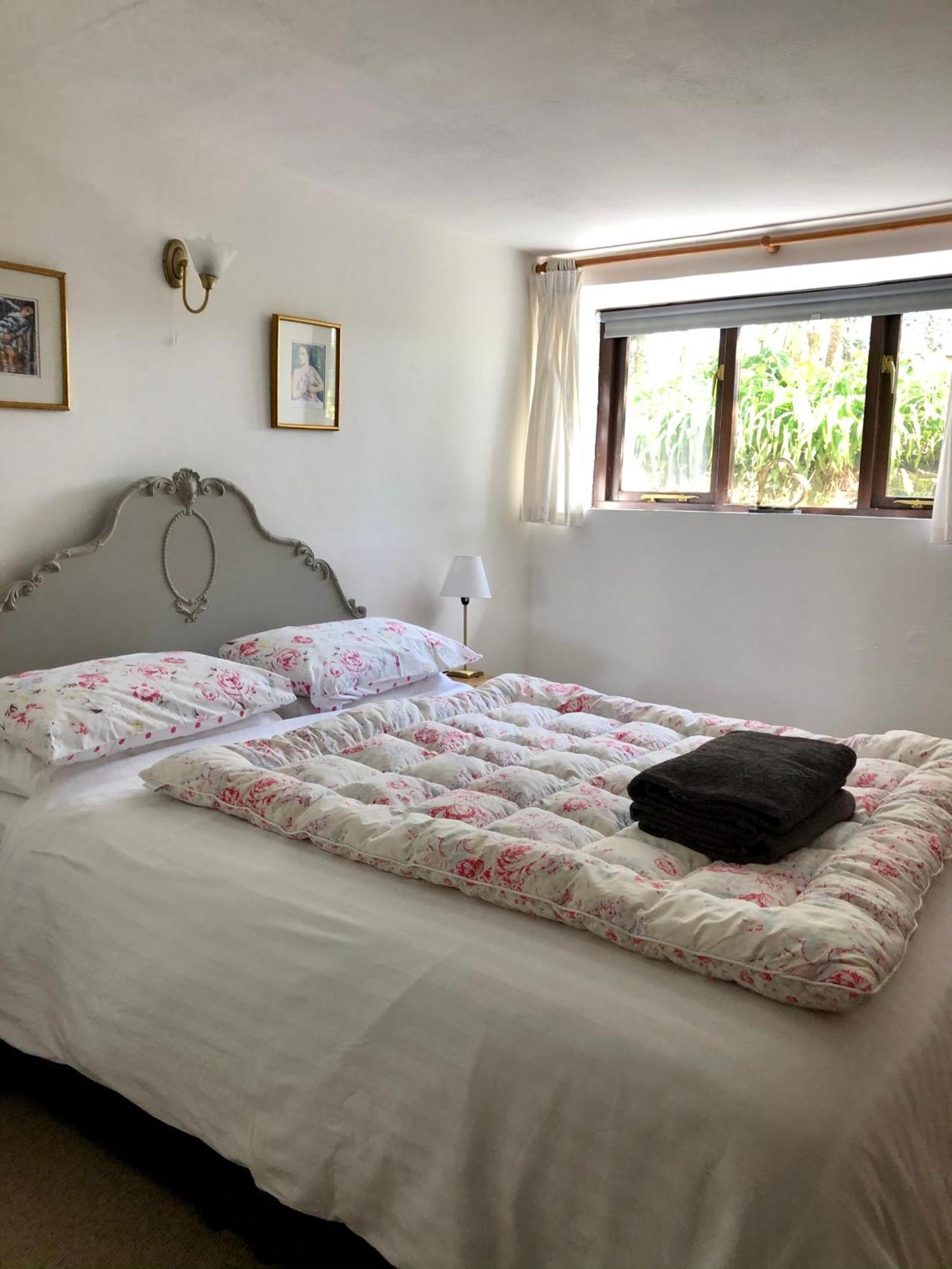 Lake Villa Holiday Cottages Holsworthy Exterior foto